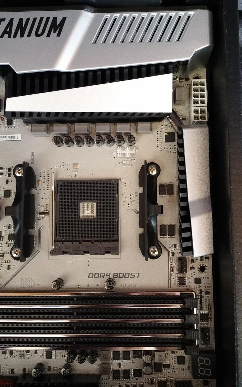[JUNK] MSI Motherboard X370 XPOWER GAMING TITANIUM