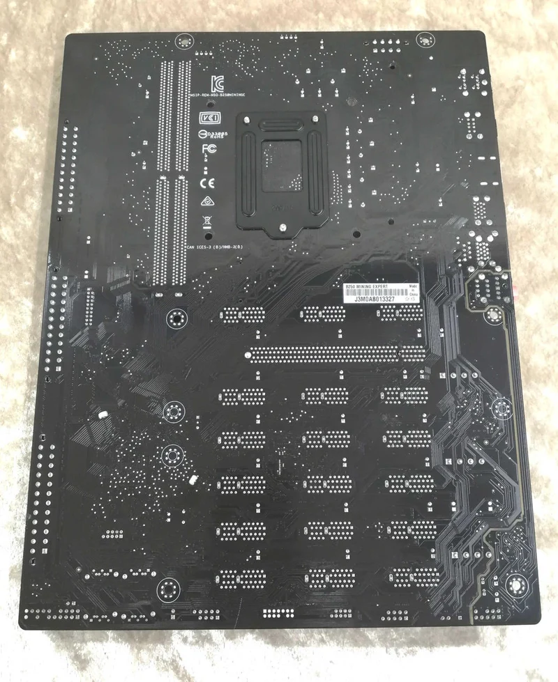 [JUNK] ASUS Motherboard B250 MINING EXPERT