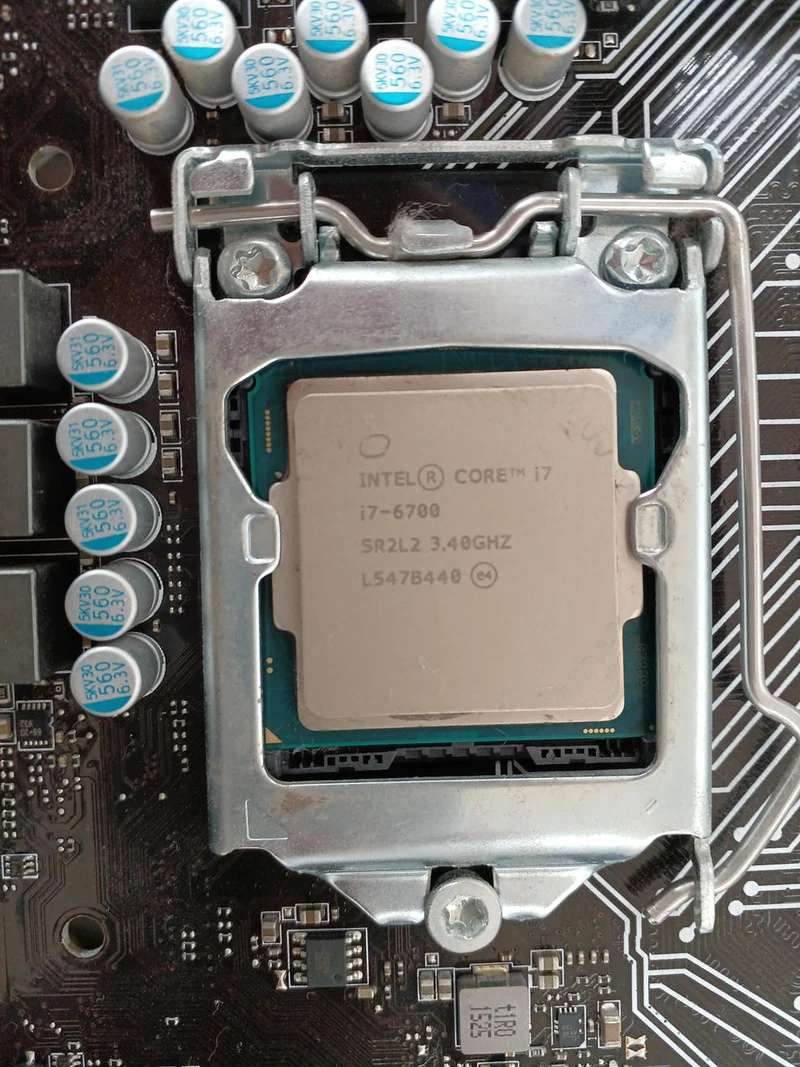 MSI Motherboard Z170-S01 / INTEL CORE I7-6700