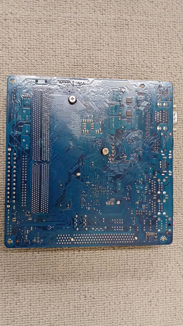 [JUNK] GIGABYTE Motherboard GA-C1037UN-EU