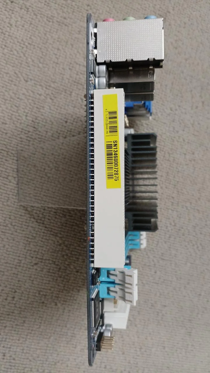 [JUNK] GIGABYTE Motherboard GA-C1037UN-EU