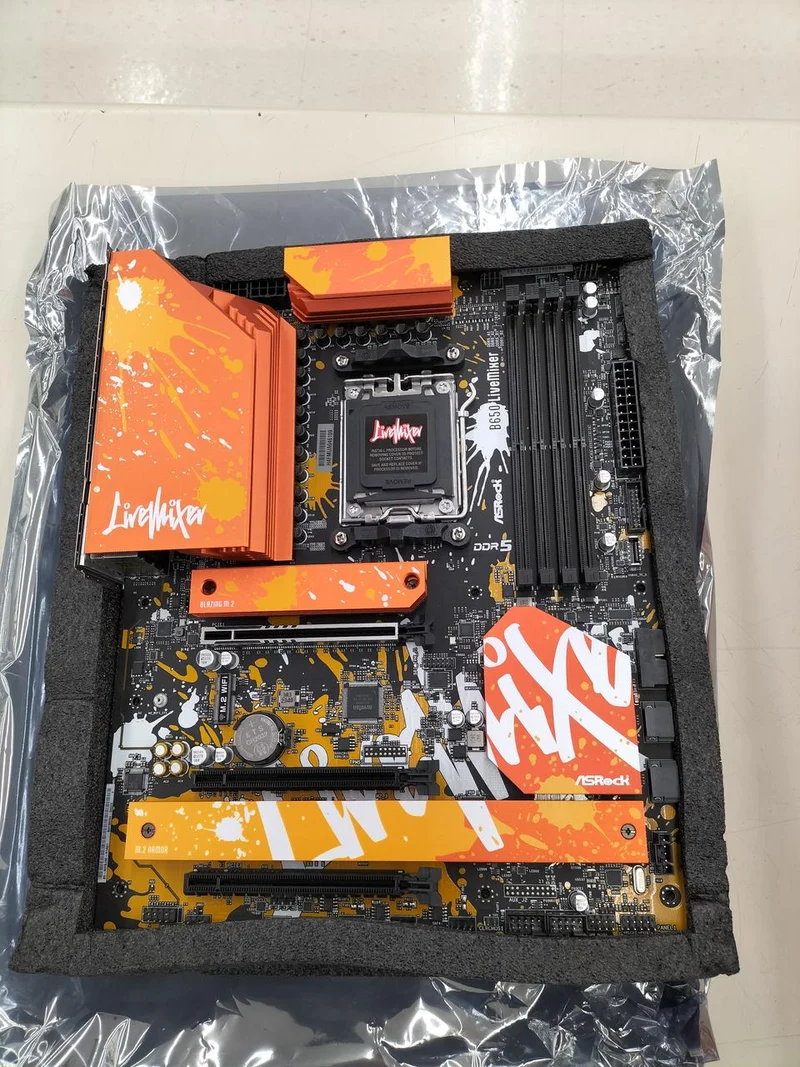 ASROCK Motherboard B650