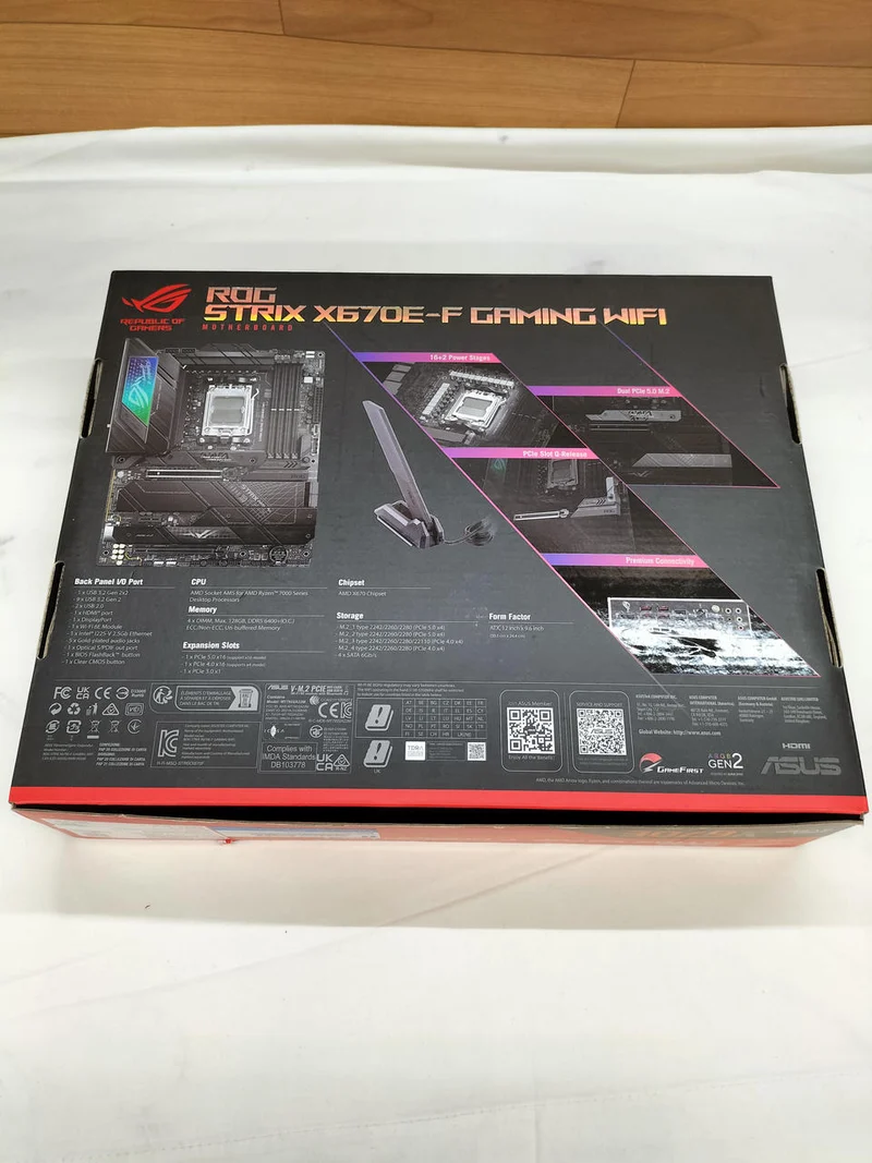 Carte mère ASUS ROG STRIX X670E-F compatible AMD
