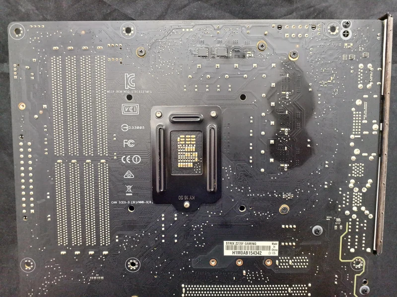[À DÉCHETER] Carte mère ASUS STRIX Z270F GAMING compatible Intel