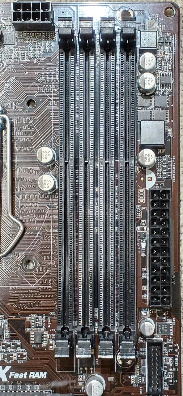 ASROCK [Junk] Motherboard H87 PRO4