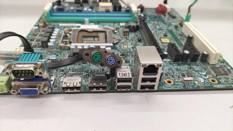 Carte mère LENOVO : I3X0MS