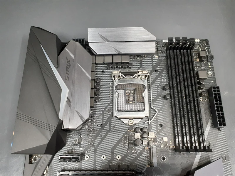 Carte mère ASUS STRIX Z370-F