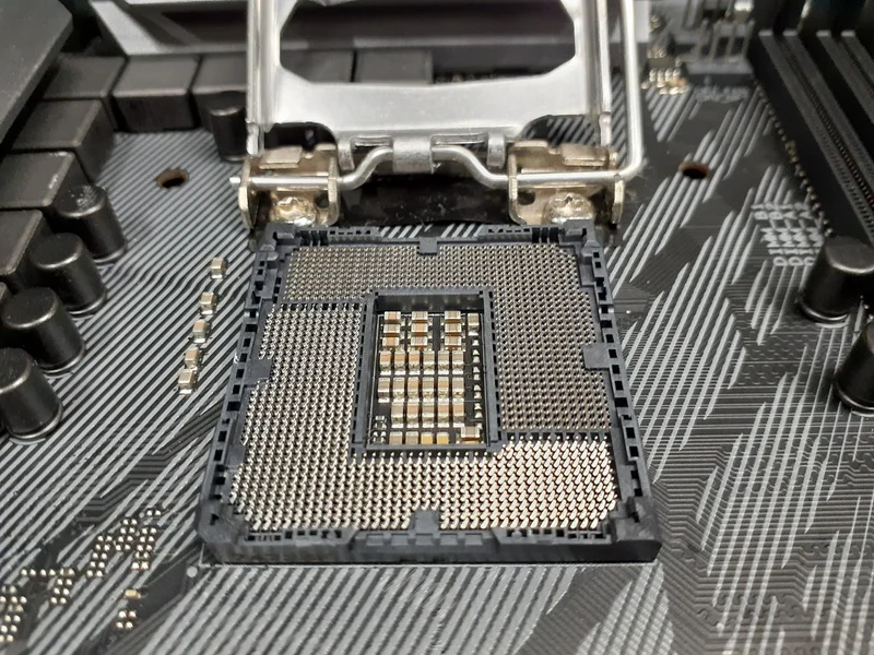 Carte mère ASUS STRIX Z370-F