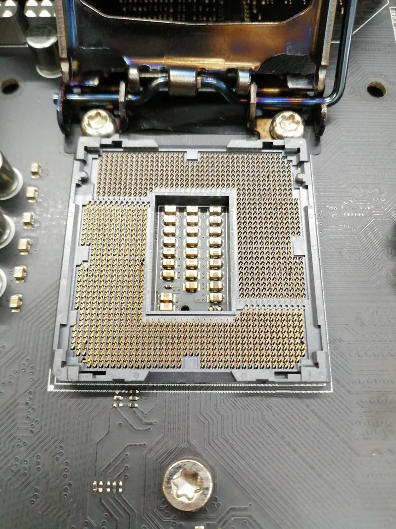 [À DÉCHETER] Carte mère ASUS MAXIMUS VIII RANGER