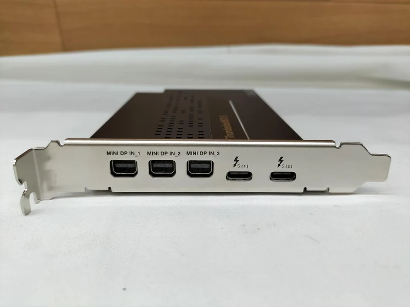 Carte d'interface ASUS : THUNDERBOLT EX5