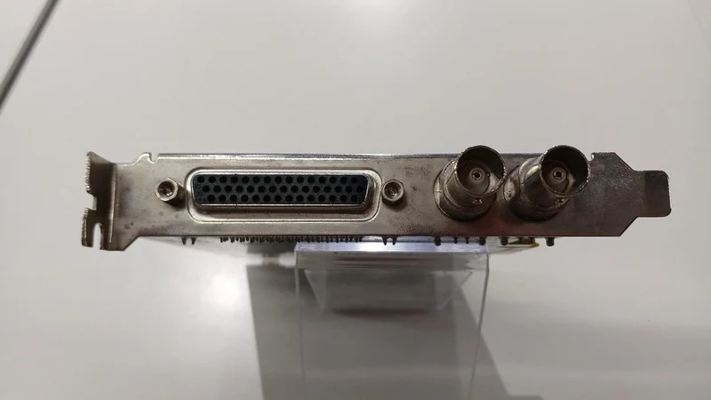 [À DÉCHETER] Carte d'acquisition BLACKMAGICDESIGN DECKLINK STUDIO 4K