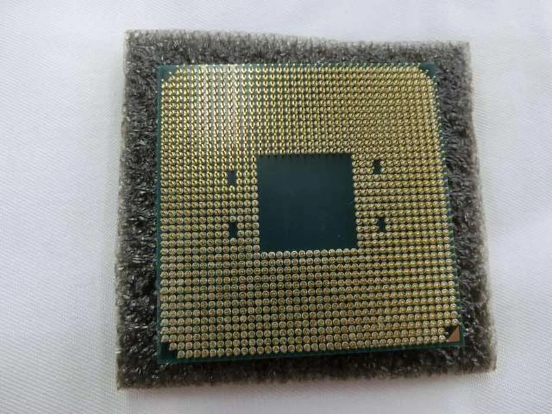 Processeur AMD Ryzen 7 3800X