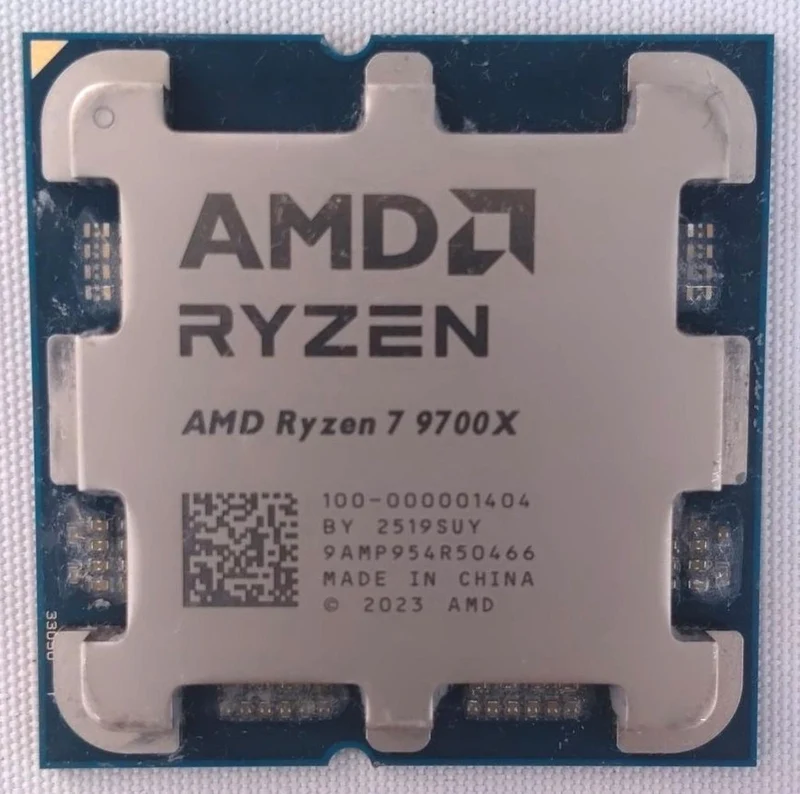 AMD CPU RYZEN7 9700X