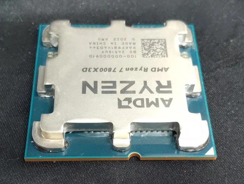 Processeur AMD Ryzen 7 7800X3D
