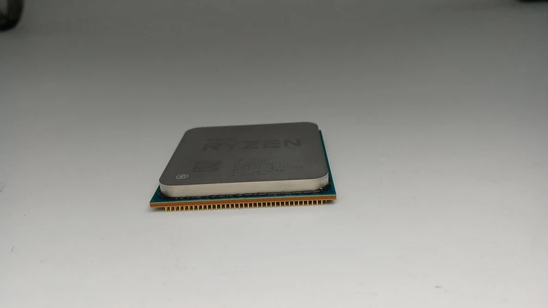 Processeur AMD Ryzen 7 3700X