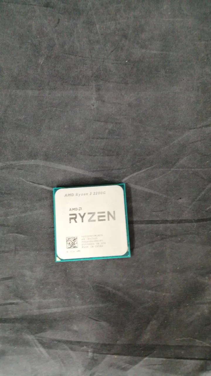 Processeur AMD Ryzen 3 2200G