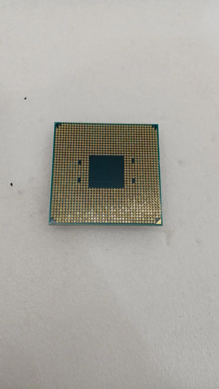 Processeur AMD Athlon 3000G
