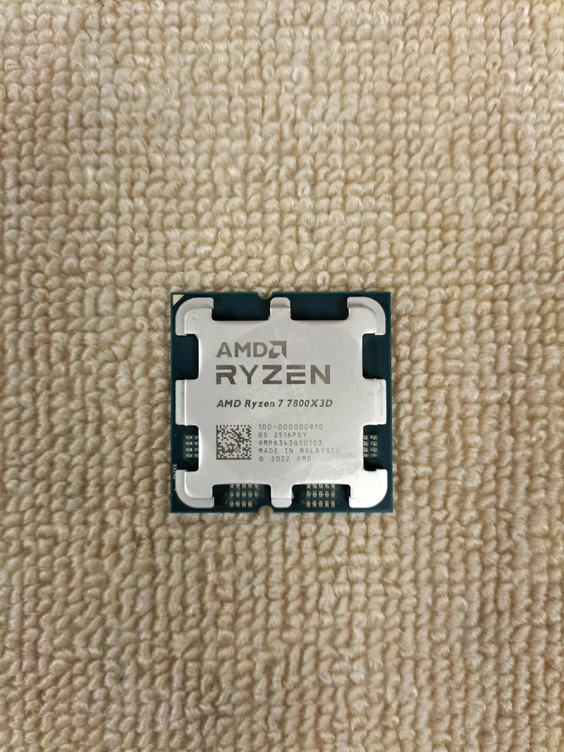 Processeur AMD Ryzen 7 7800X3D