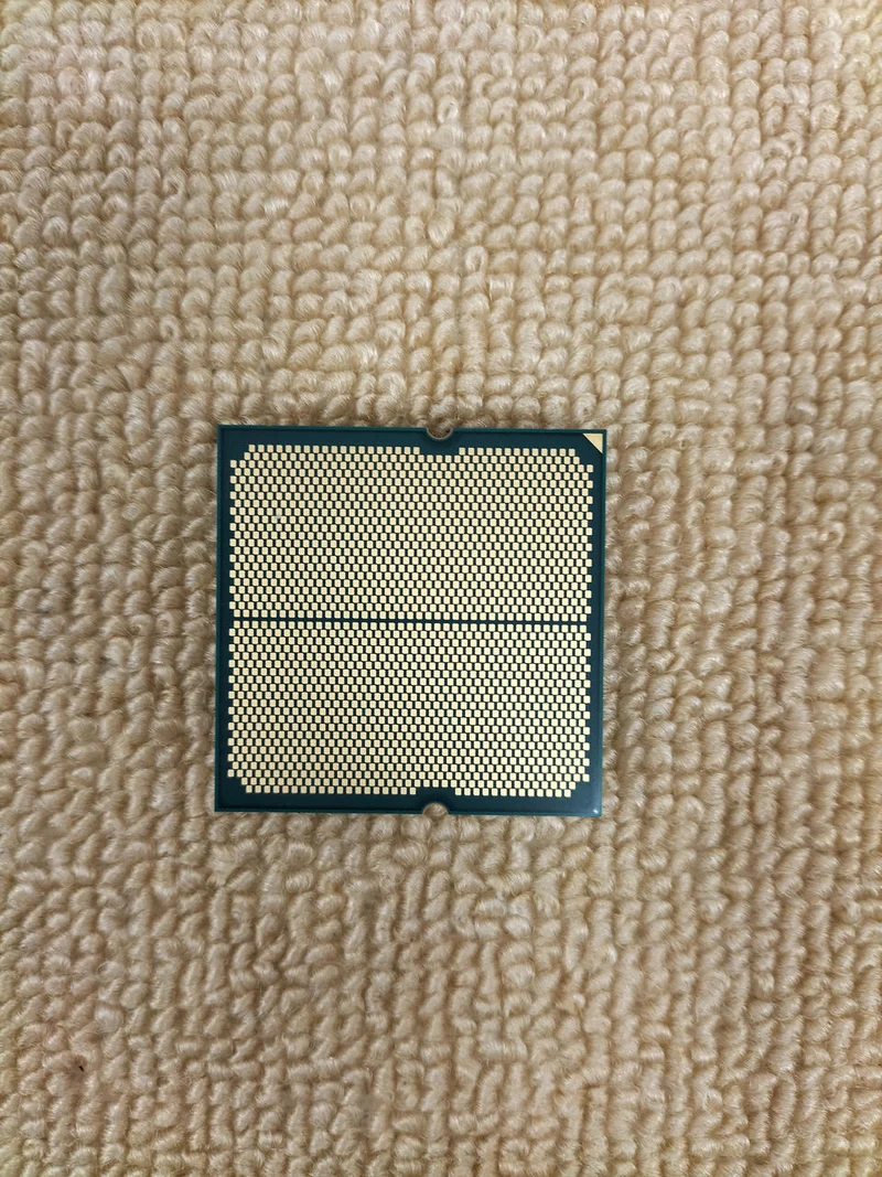 Processeur AMD Ryzen 7 7800X3D