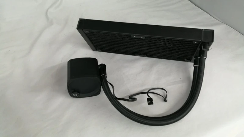 Refroidisseur de processeur à eau EKWB EK-NUCLEUS AIO CR240 DARK