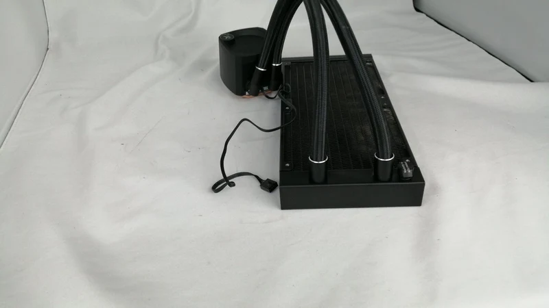 Refroidisseur de processeur à eau EKWB EK-NUCLEUS AIO CR240 DARK