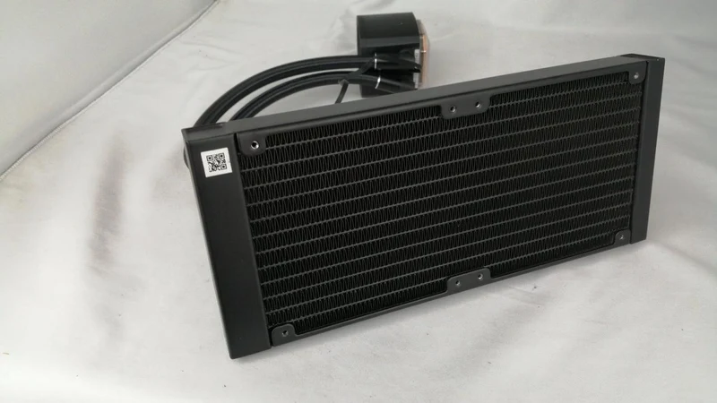 Refroidisseur de processeur à eau EKWB EK-NUCLEUS AIO CR240 DARK