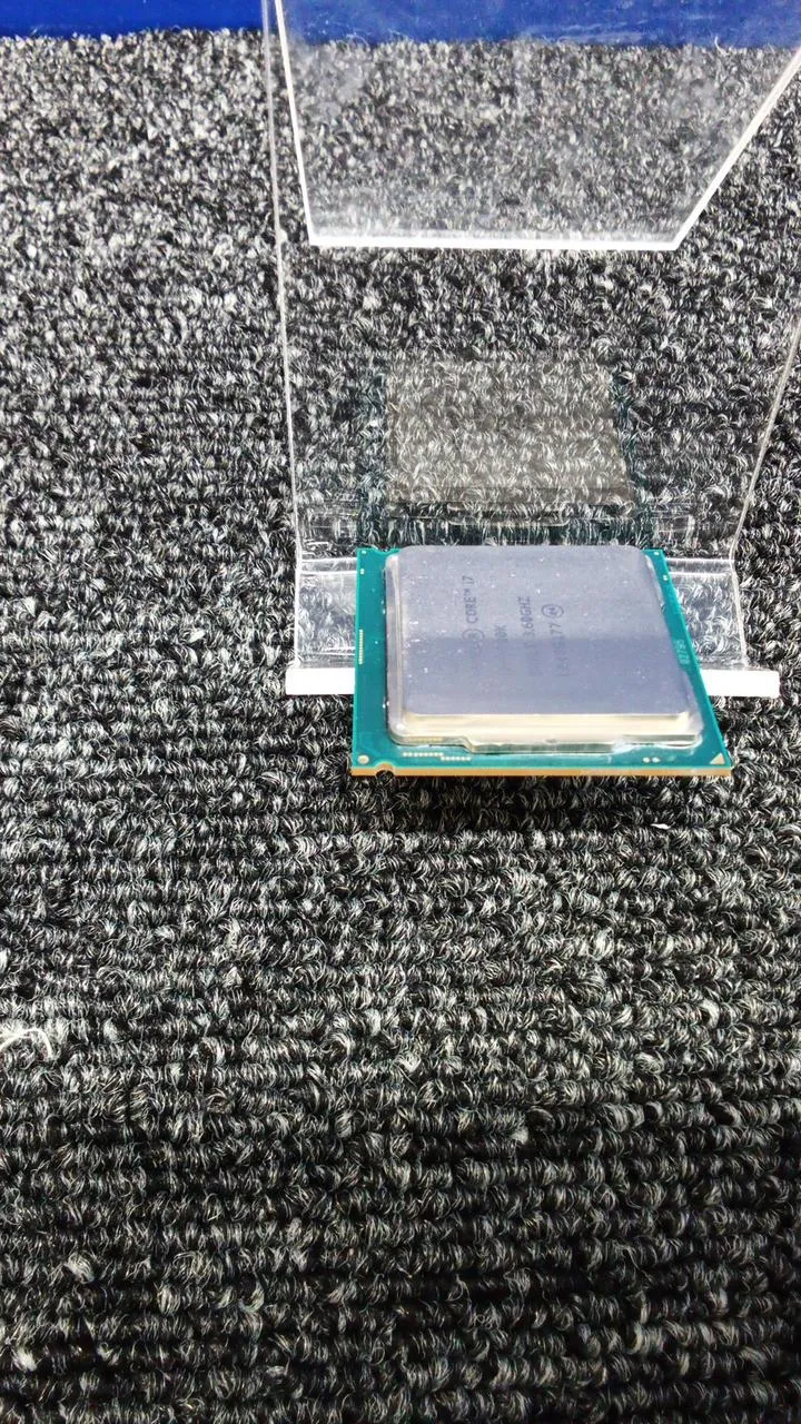 Processeur Intel i7-9700K