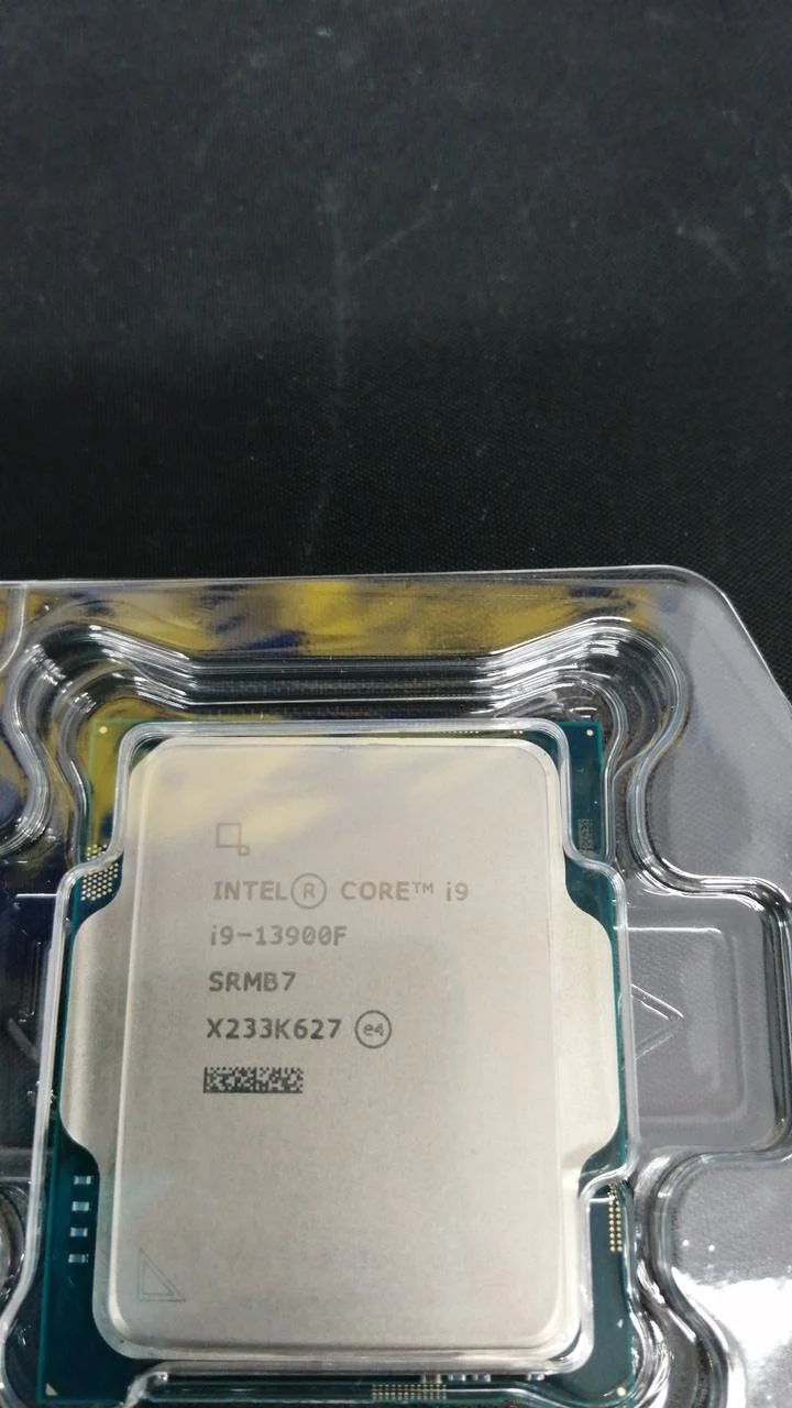 Processeur Intel i9-13900F SRMB7