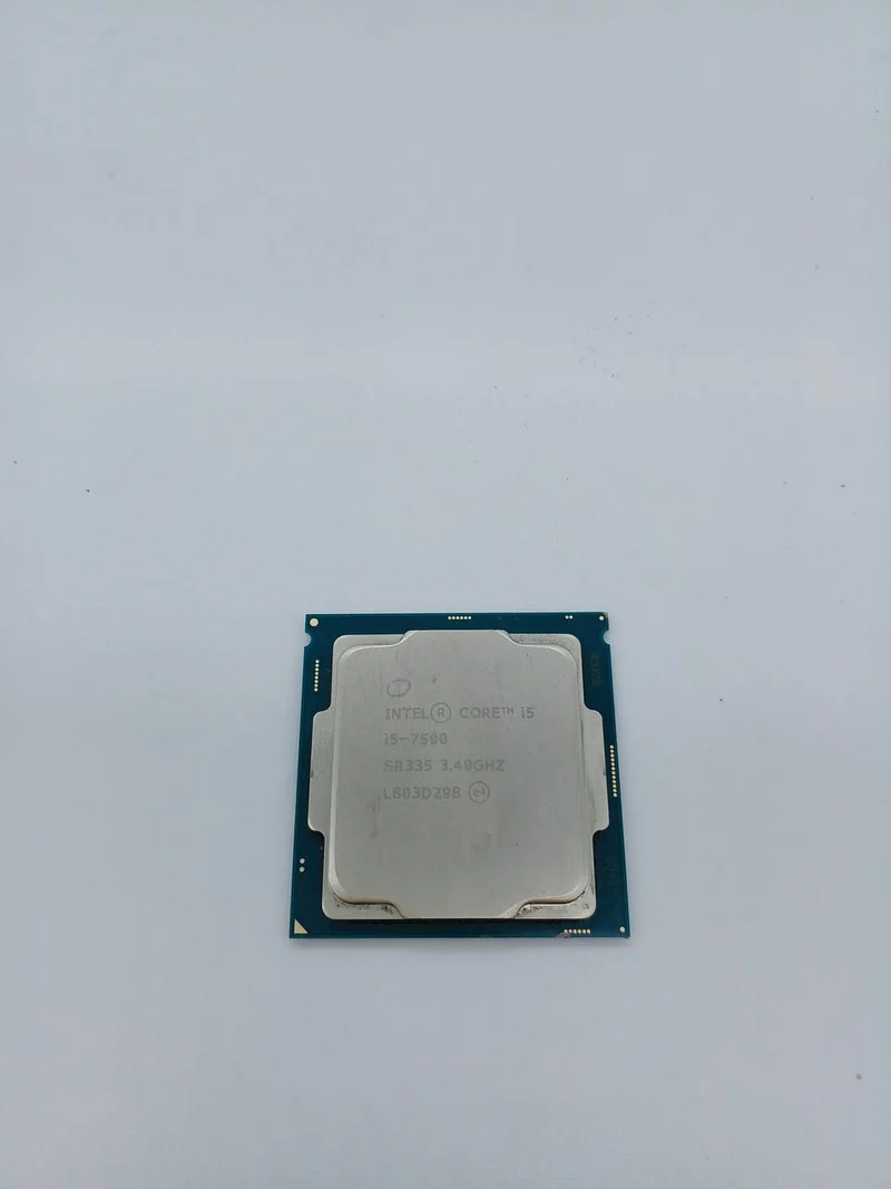 Processeur Intel Core i5-7500 à 3.40 GHz