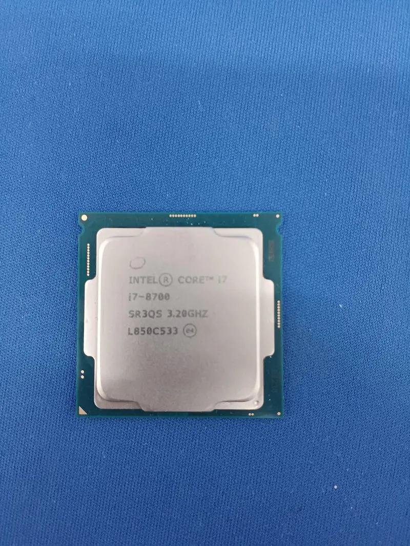 Intel CPU i7-8700