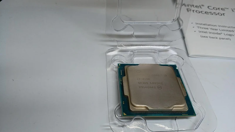 Processeur Intel Core i3-8100 LGA1151