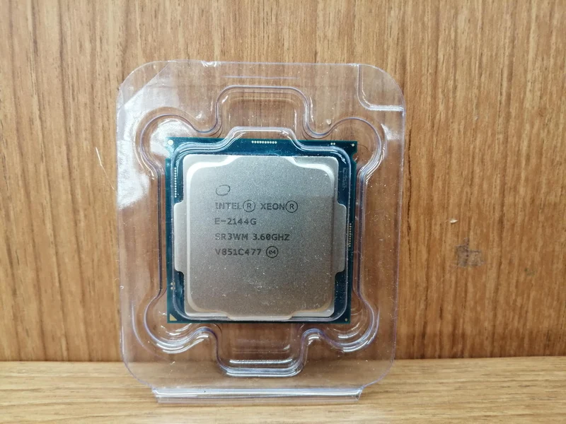 Intel CPU Xeon E-2144G