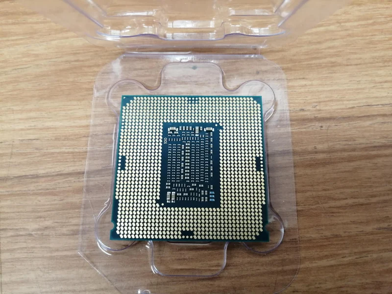 Intel CPU Xeon E-2144G