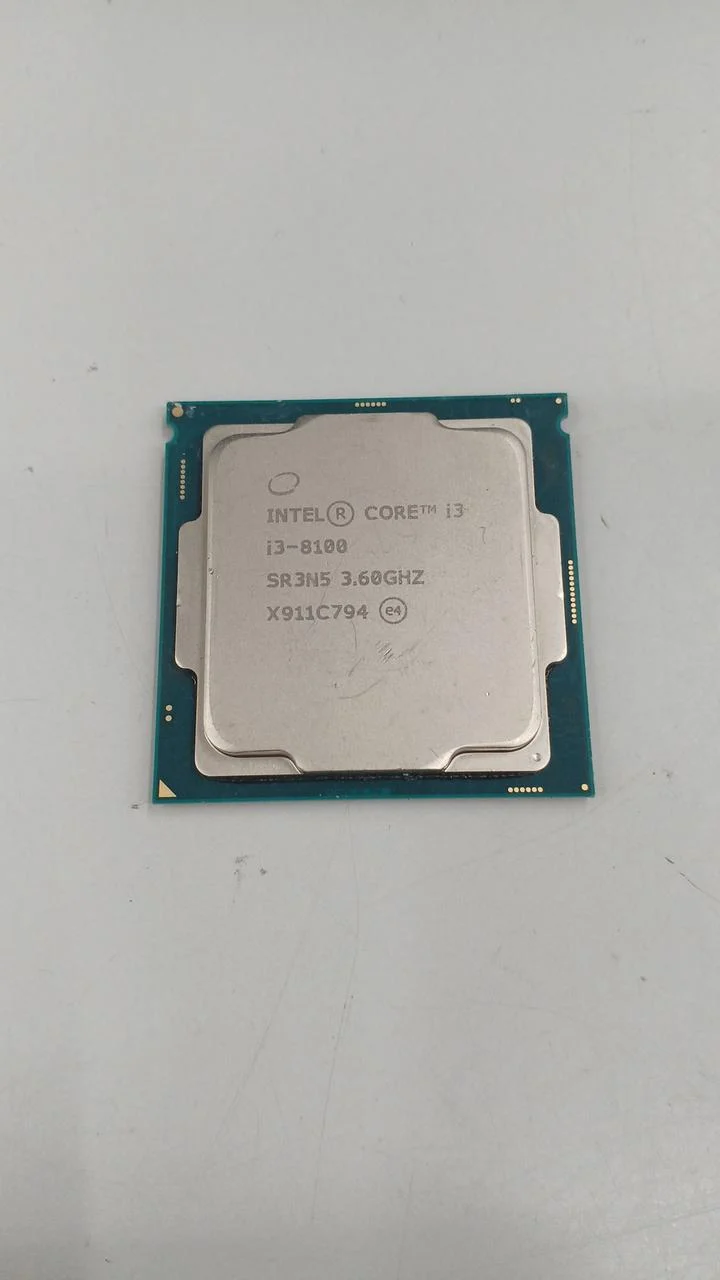 Processeur Intel Core i3-8100 à 3.60 GHz