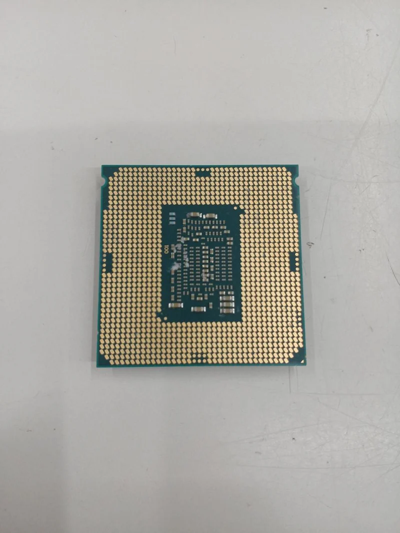 Processeur Intel Core i3-8100 à 3.60 GHz