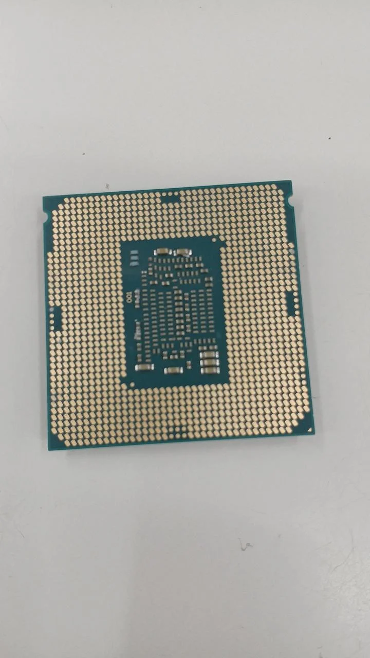 Processeur Intel Core i3-8100 à 3.60 GHz