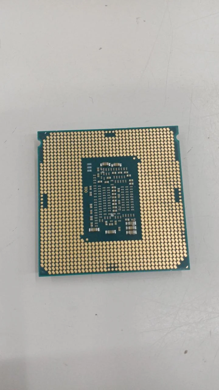 Processeur Intel Core i3-8100 à 3.60 GHz
