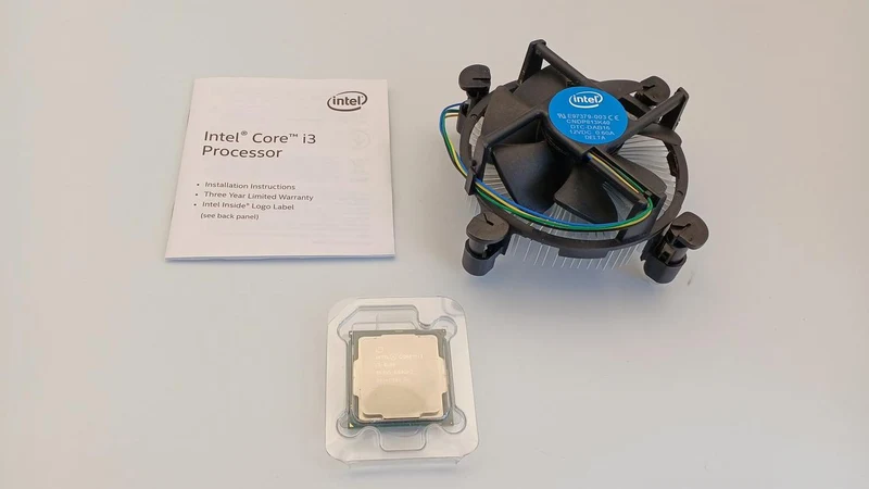Boîtier processeur Intel Core i3-8100