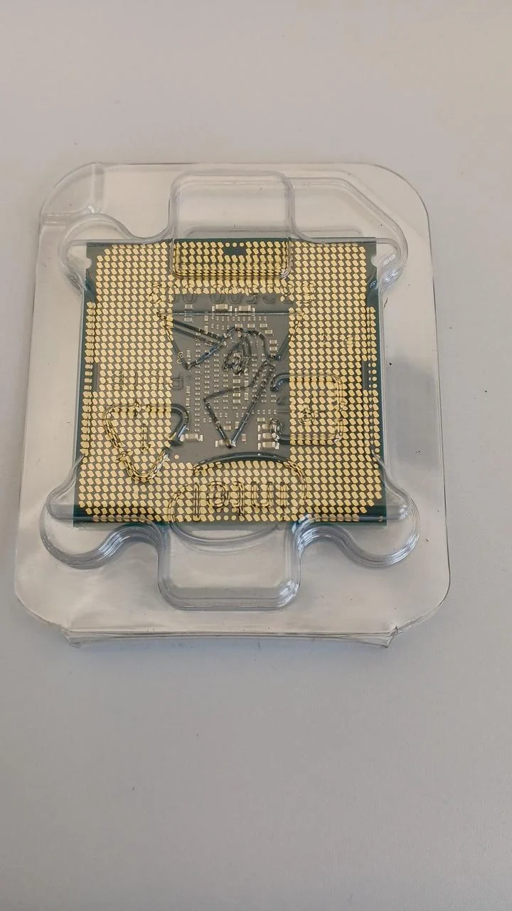 Boîtier processeur Intel Core i3-8100