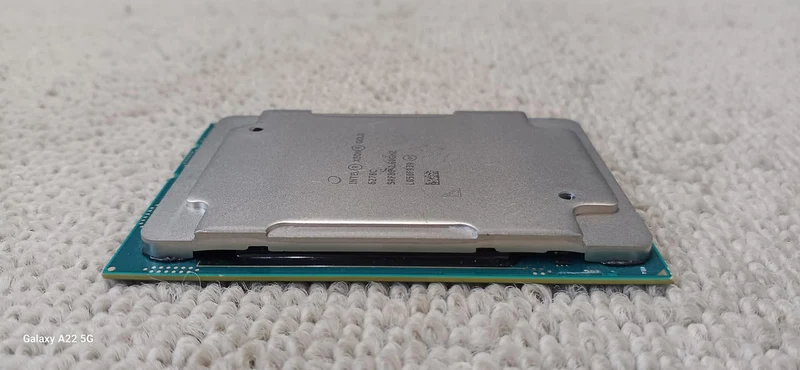 Processeur Intel Xeon Gold 6278C