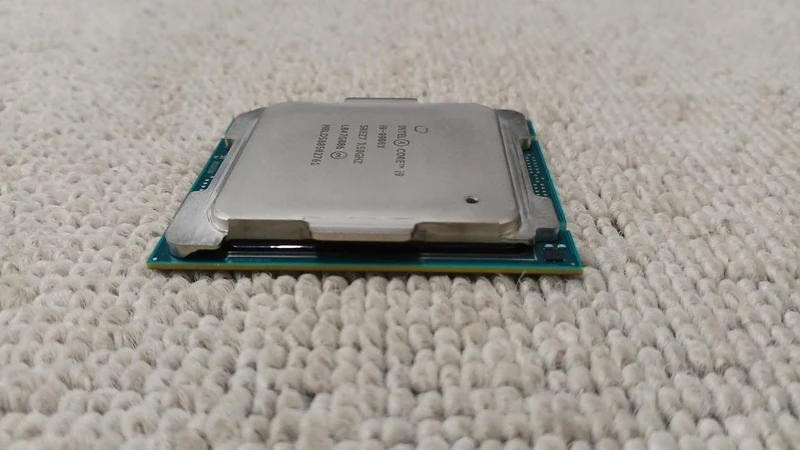 Processeur Intel i9-9900X 3.5 GHz