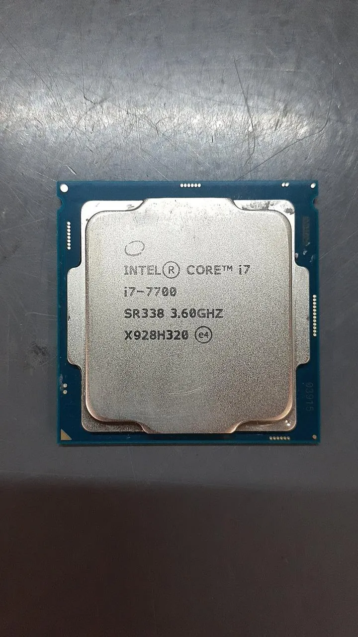 Intel Core i7-7700 CPU