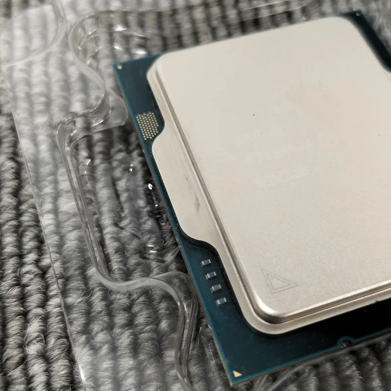 INTEL [16 cores, 24 threads] INTEL i7-13700K Core i7-13700K