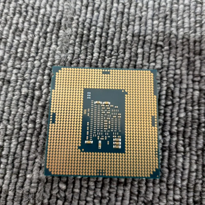 INTEL/LGA1151 SR2HE/CORE I3-6100T SR2HE