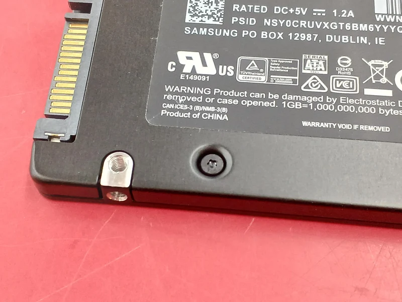 SSD SAMSUNG MZ-76E1T0