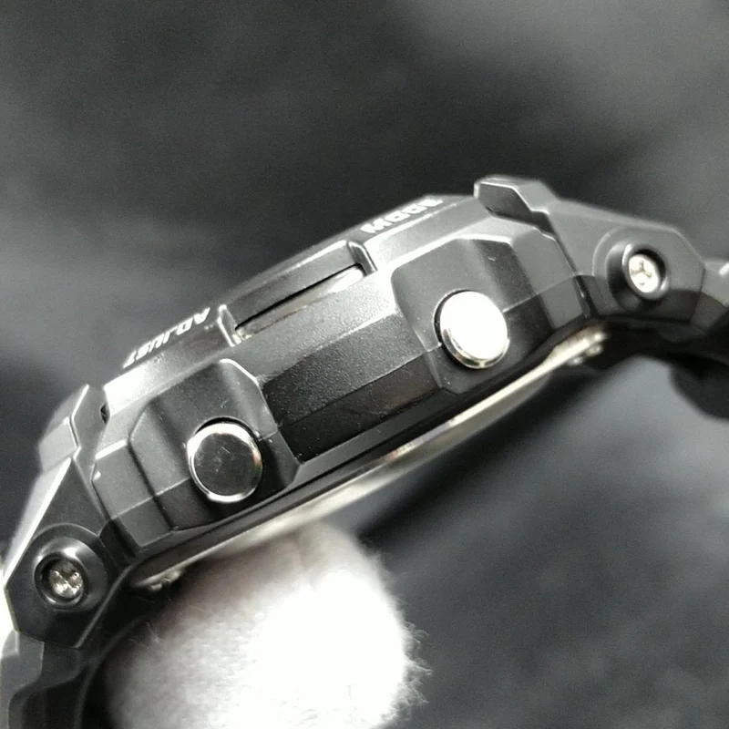 Montre-bracelet CASIO (solaire) G-SHOCK AWG-M100SBC
