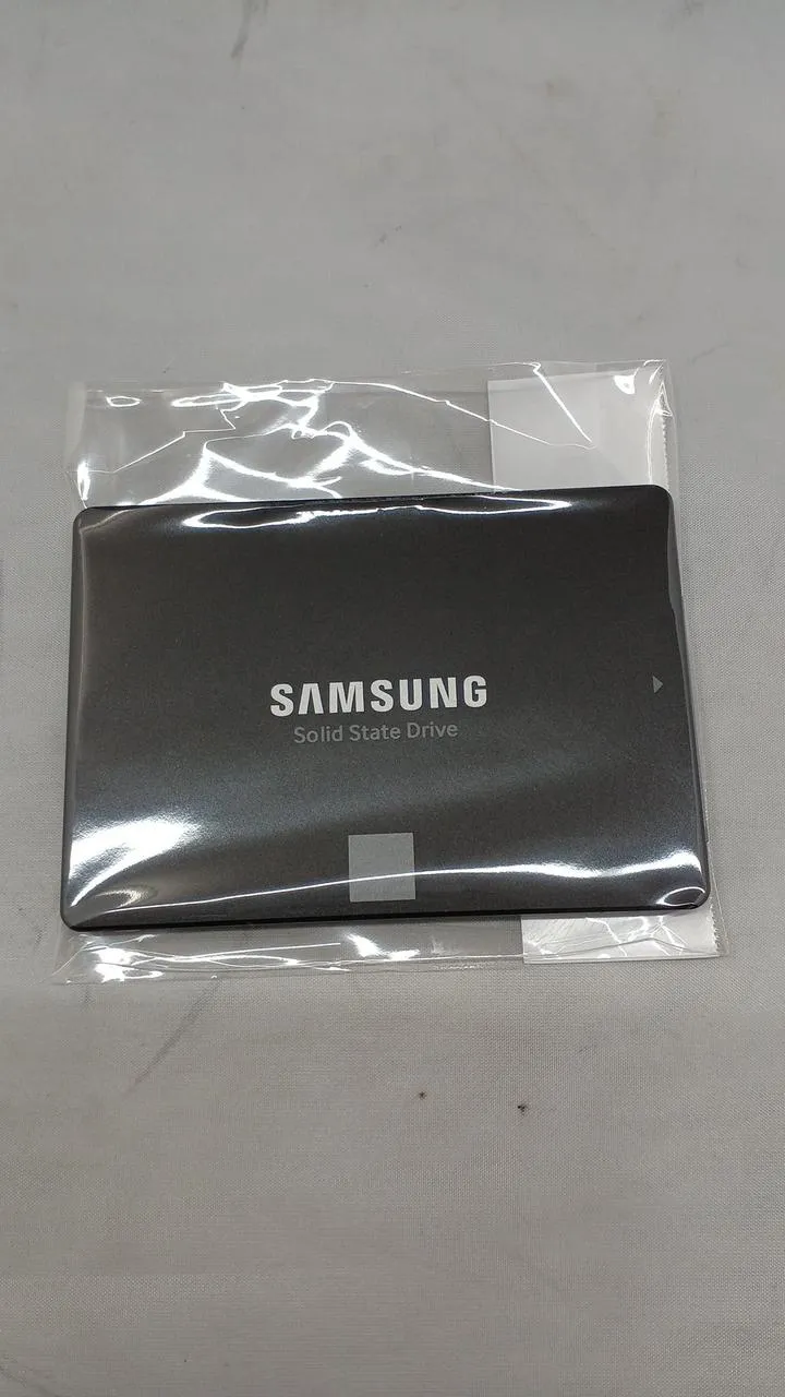 SAMSUNG 2.5-inch SSD 500GB MZ-77E500
