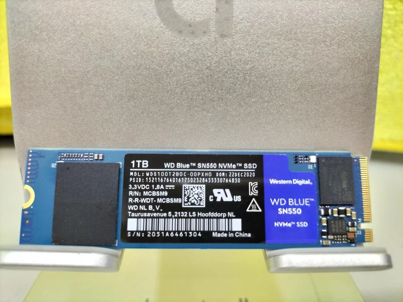 WESTERN DIGITAL M.2 SSD WDS100T2B0C