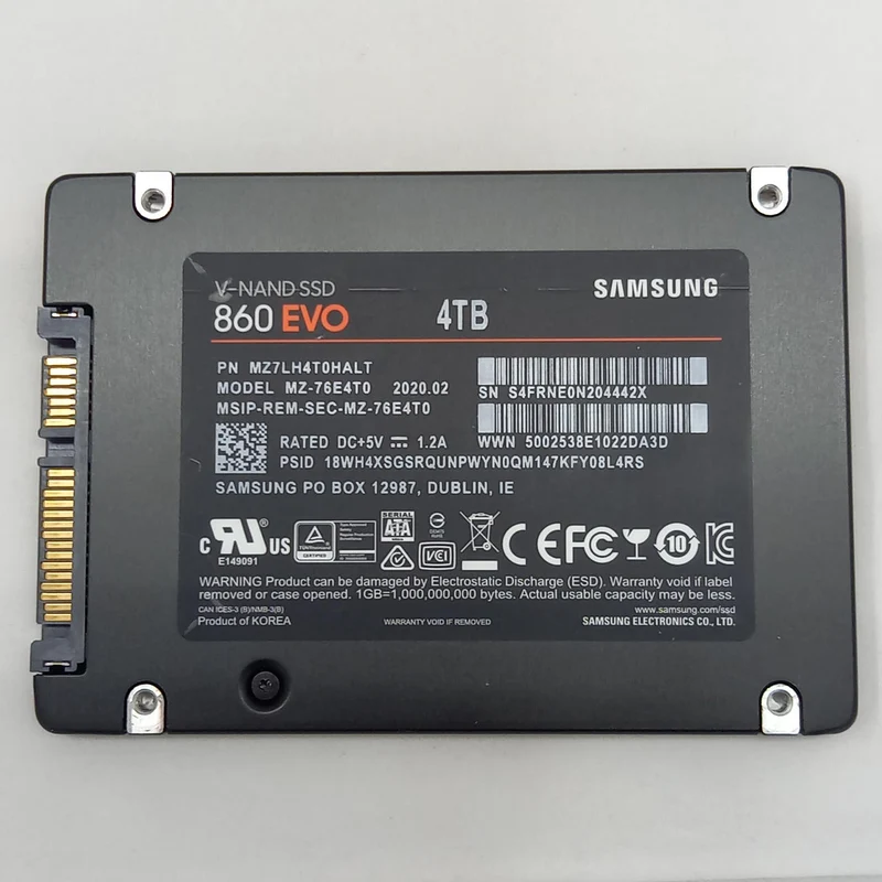 SAMSUNG SSD 4TB MZ-76E4T0