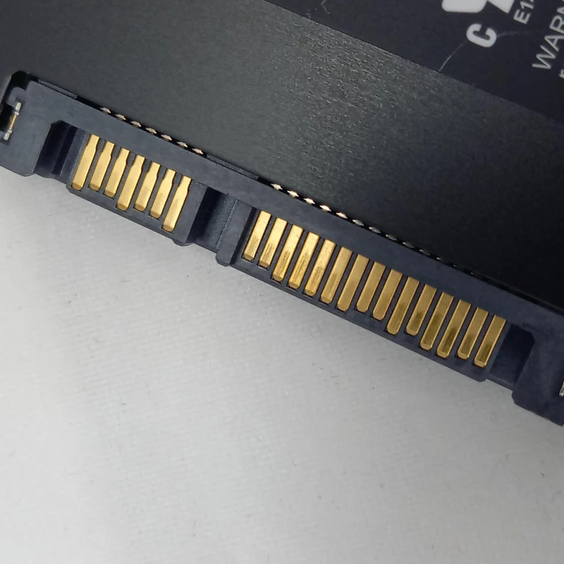 SAMSUNG SSD 4TB MZ-76E4T0